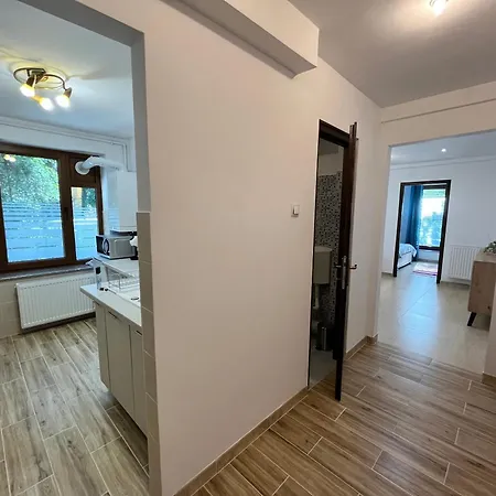 Younique Apartament Booking *